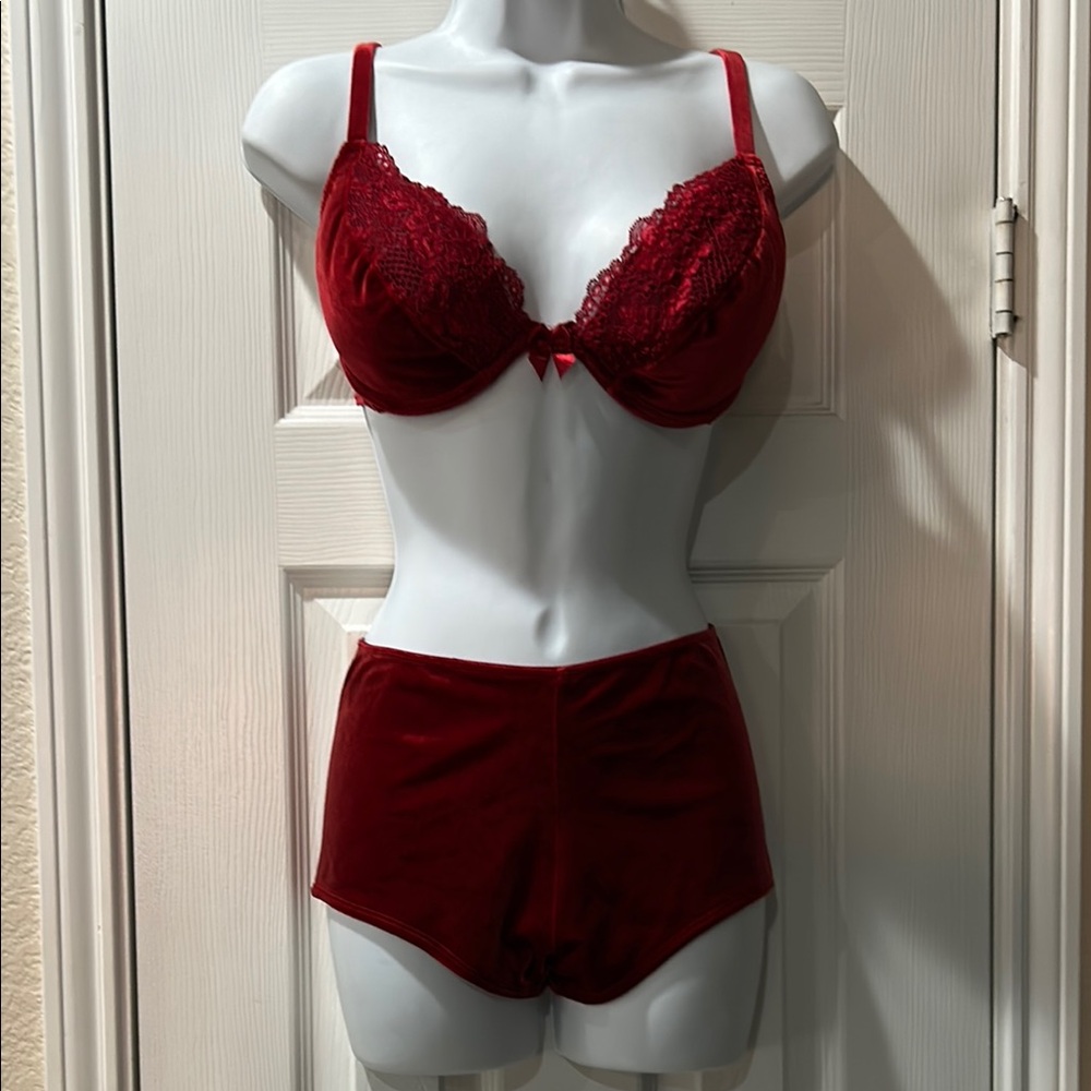 Victorias Secret 36C Bra Red Velvet Padded Wired Velour VINTAGE BRA Set Y2K